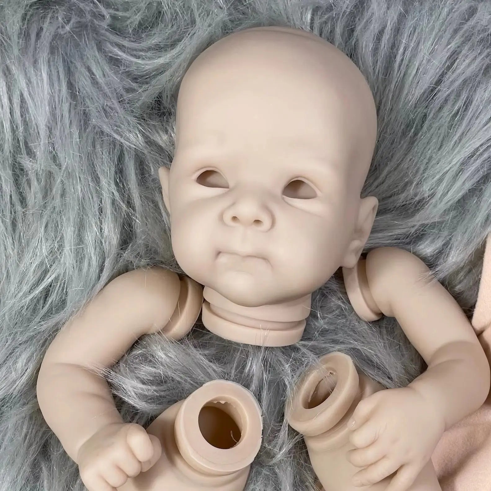 Reborn Bausatz Levi