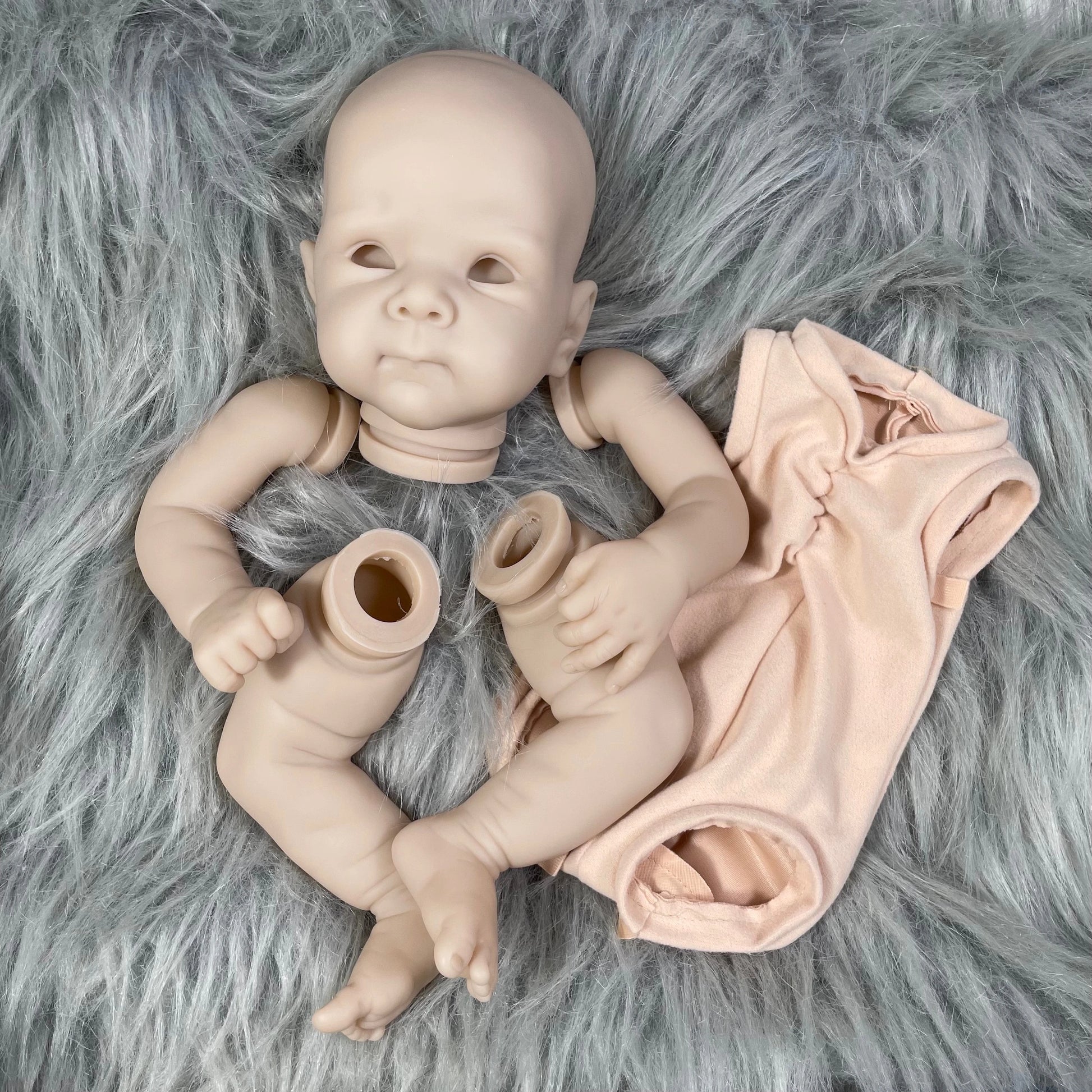 Reborn Bausatz Levi